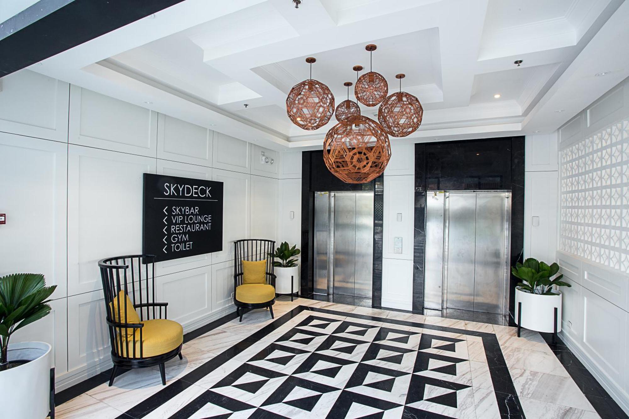 Stonehill Suites Bacolod Exterior foto